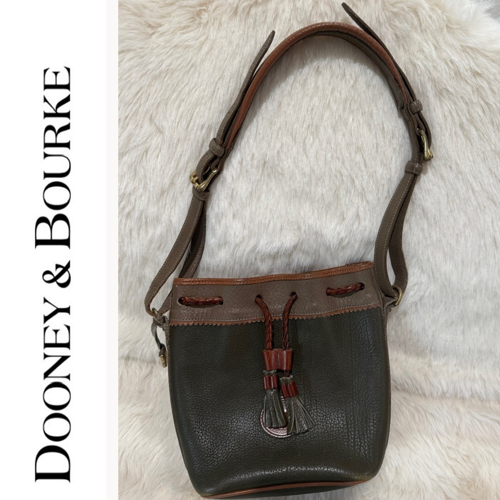 Dooney & Bourke Green and Tan Leather Bag